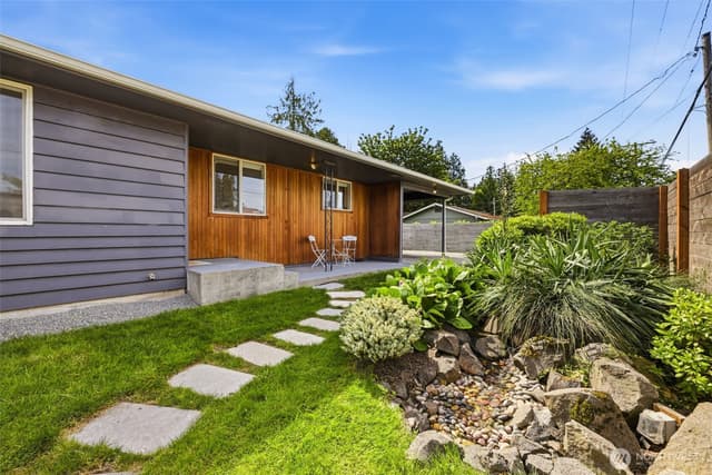 Property photo for 6801 E McKinley Avenue, Tacoma photo 2