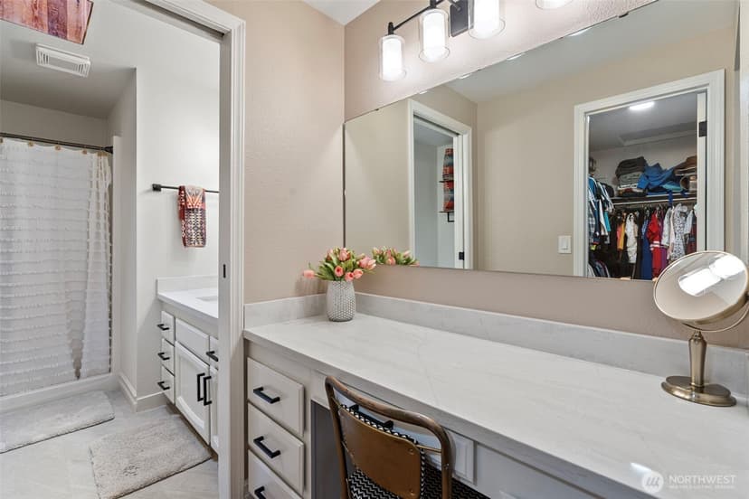 Property photo for 5916 51st Street Ct W, University Place photo 9