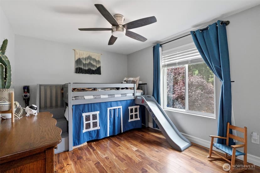 Property photo for 5916 51st Street Ct W, University Place photo 11