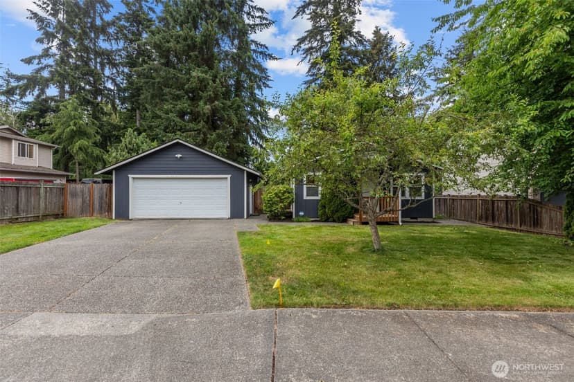 Property photo for 2015 104th Street SW, Everett