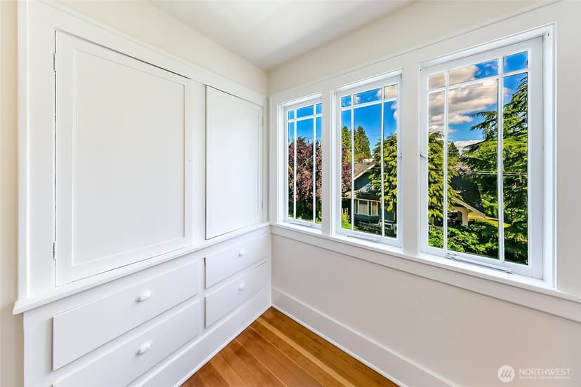 Property photo for 2415 E Newton Street, Seattle photo 17