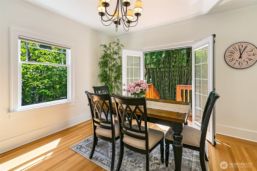 Property photo for 2415 E Newton Street, Seattle photo 7