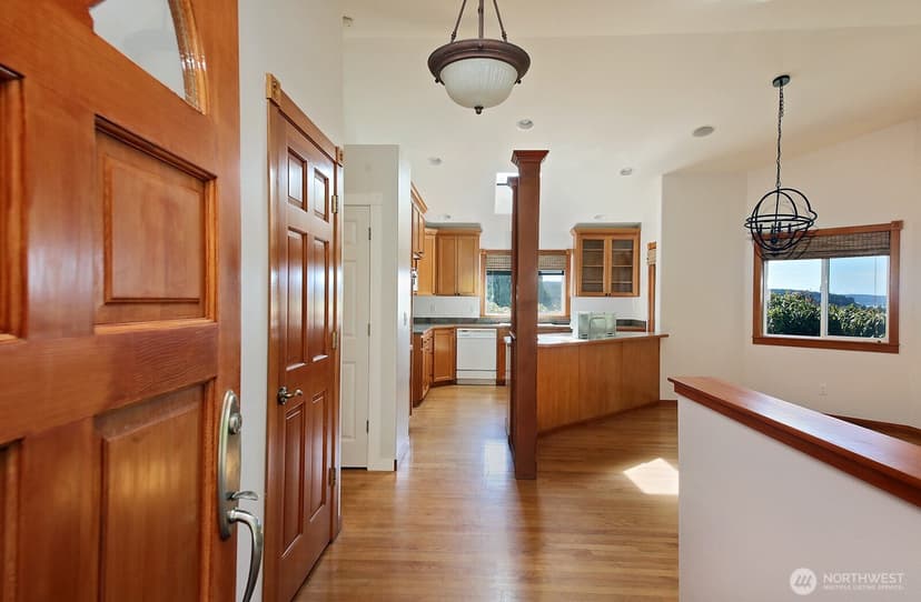 Property photo for 2441 Hillis Drive, Langley photo 15