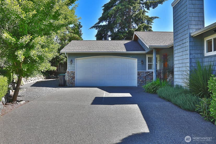 Property photo for 2441 Hillis Drive, Langley photo 4