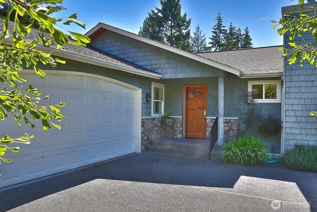 Property photo for 2441 Hillis Drive, Langley photo 5