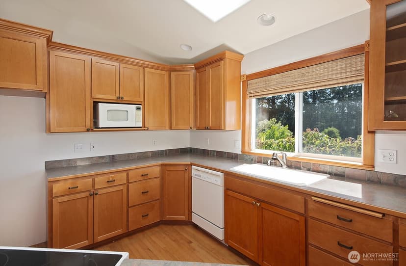Property photo for 2441 Hillis Drive, Langley photo 22