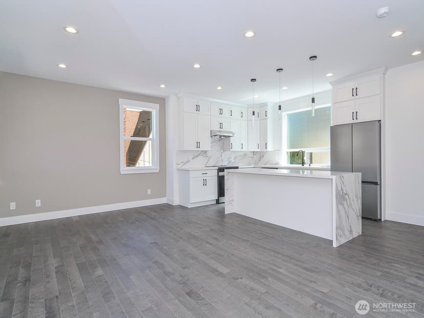 Property photo for 2336 C 23 Avenue S, Seattle photo 5