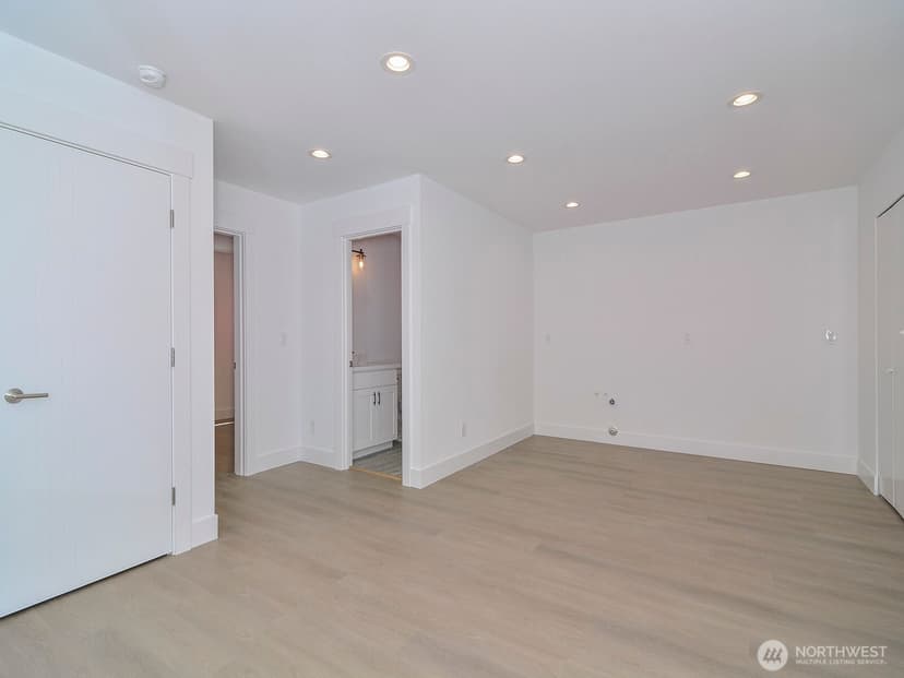 Property photo for 2336 C 23 Avenue S, Seattle photo 16