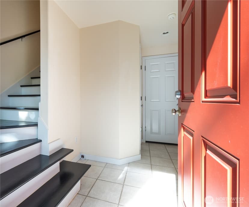Property photo for 205 27th Avenue S #205, Seattle photo 8