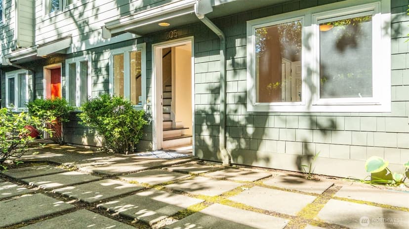 Property photo for 205 27th Avenue S #205, Seattle photo 7