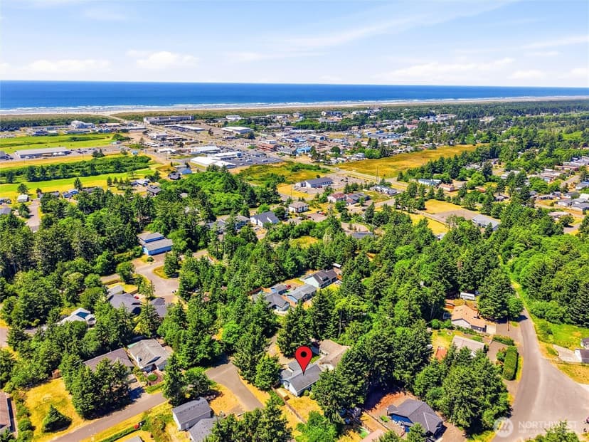 Property photo for 654 Woodland Loop NE, Ocean Shores photo 39