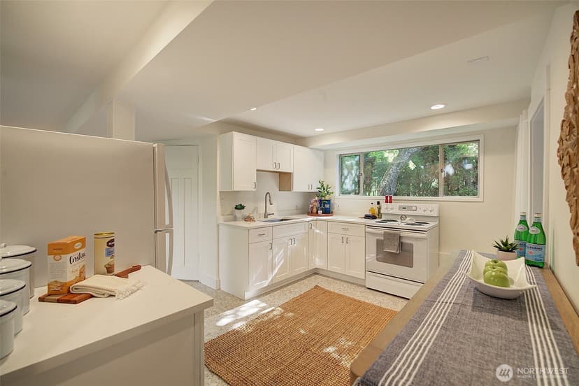 Property photo for 2112 N 132nd Street, Seattle photo 16