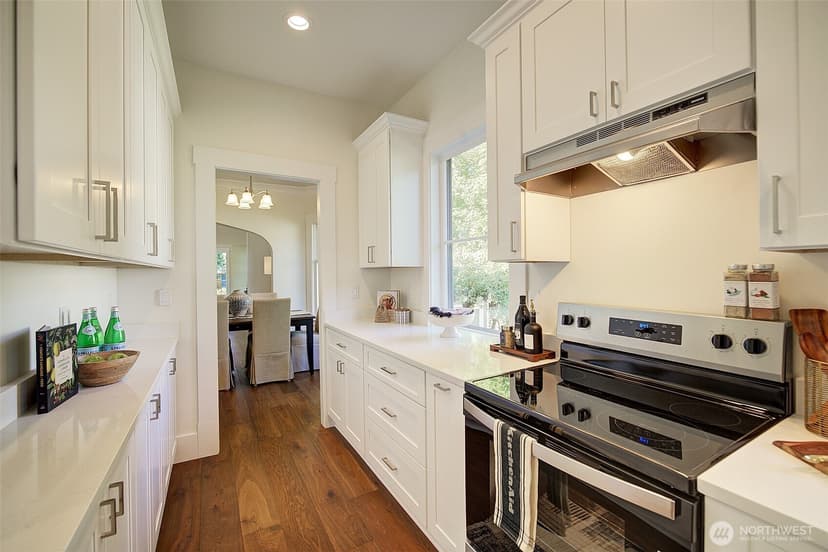 Property photo for 2112 N 132nd Street, Seattle photo 10