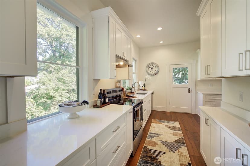Property photo for 2112 N 132nd Street, Seattle photo 9