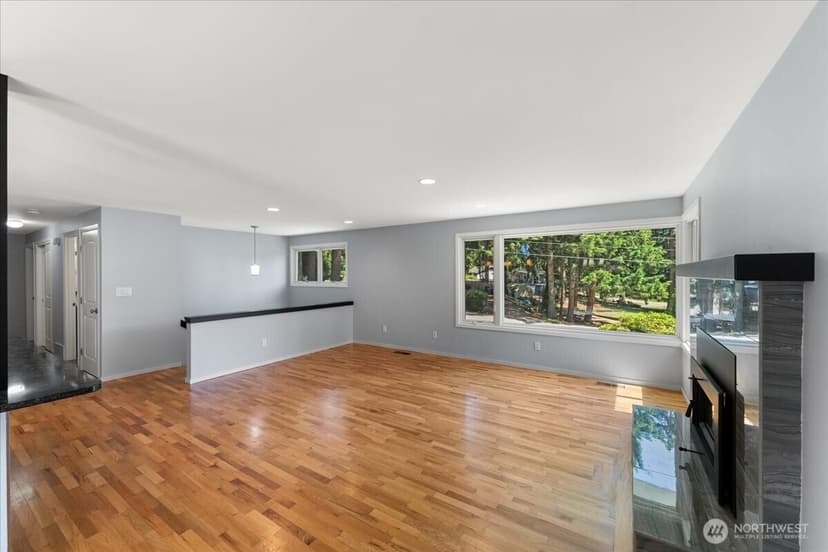 Property photo for 15811 205th Avenue SE, Renton photo 13