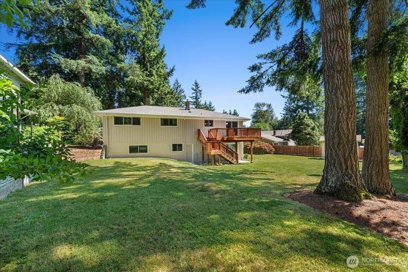 Property photo for 15811 205th Avenue SE, Renton photo 34
