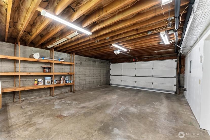 Property photo for 15811 205th Avenue SE, Renton photo 28