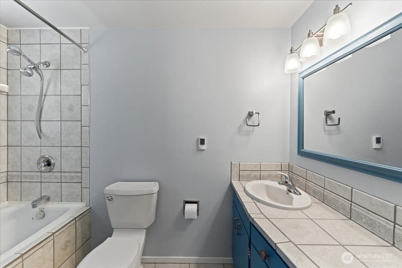 Property photo for 15811 205th Avenue SE, Renton photo 16
