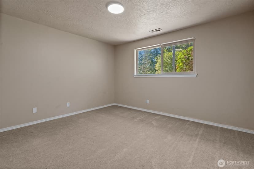 Property photo for 2301 120th Street E, Tacoma photo 19