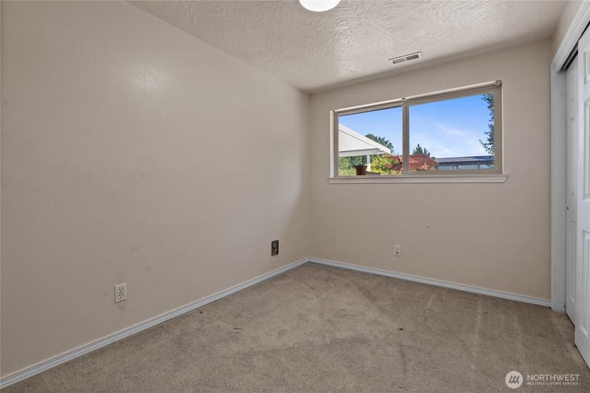 Property photo for 2301 120th Street E, Tacoma photo 21