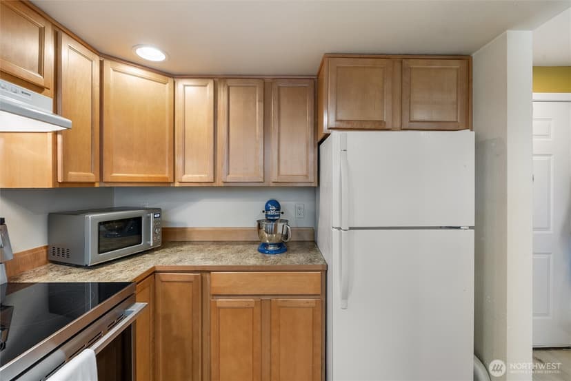 Property photo for 15123 Sunwood Boulevard #GG33, Tukwila photo 6