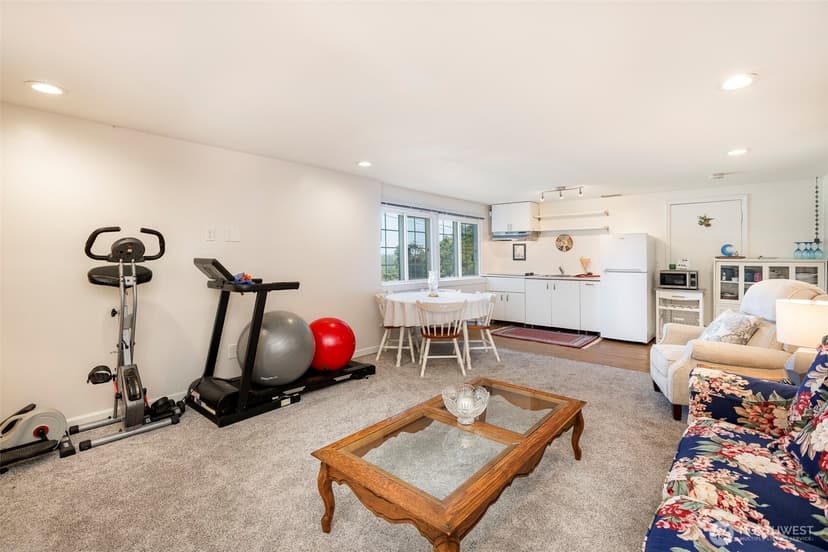 Property photo for 2515 S 118th Street, Burien photo 14
