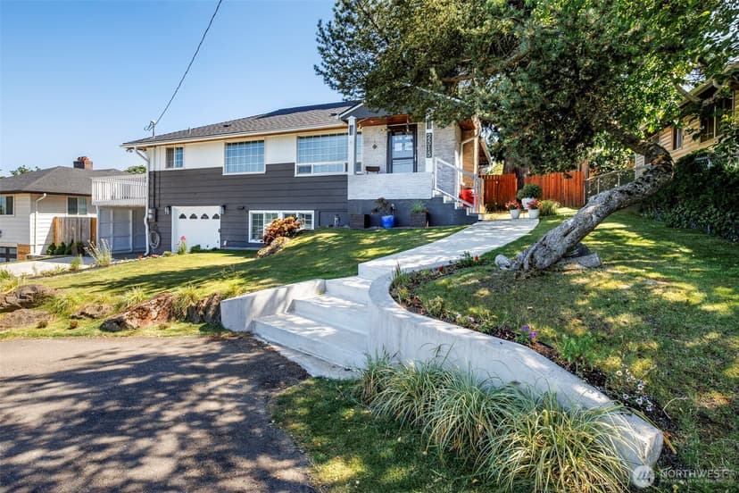Property photo for 2515 S 118th Street, Burien photo 28