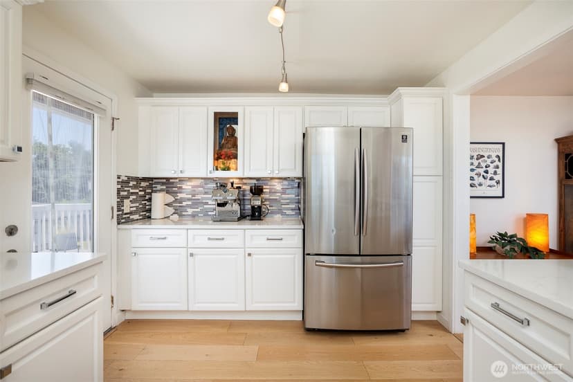 Property photo for 2515 S 118th Street, Burien photo 7