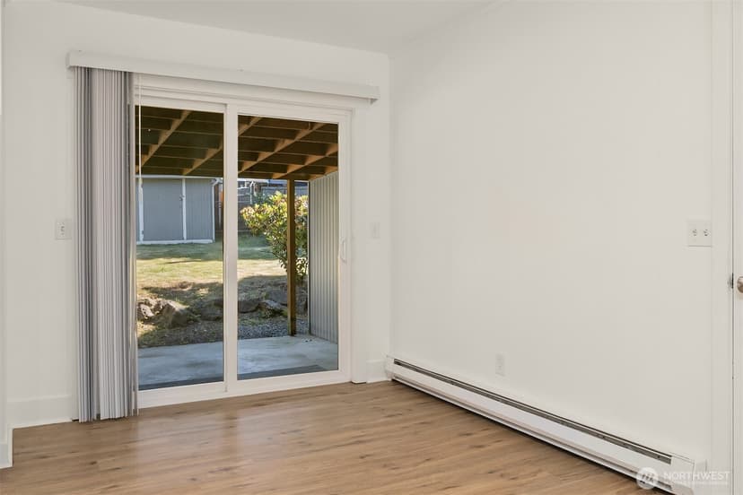 Property photo for 4910 NE 7th Street, Renton photo 9