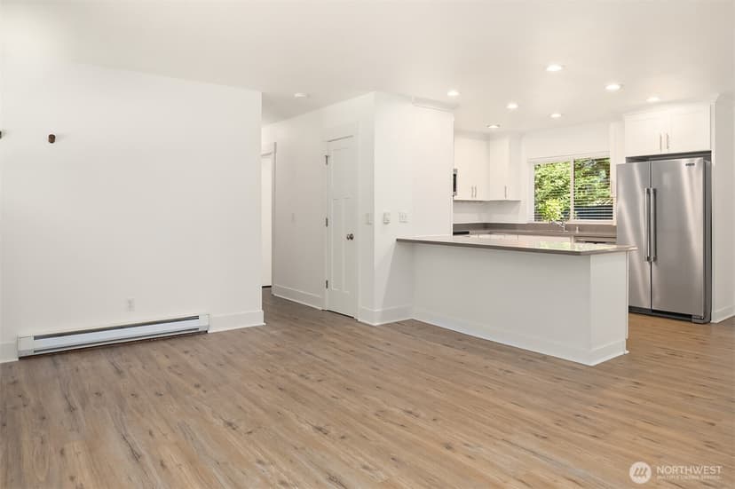 Property photo for 4910 NE 7th Street, Renton photo 15