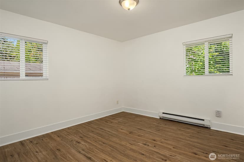 Property photo for 4910 NE 7th Street, Renton photo 21