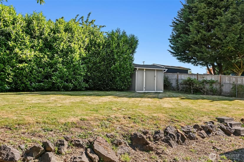 Property photo for 4910 NE 7th Street, Renton photo 25