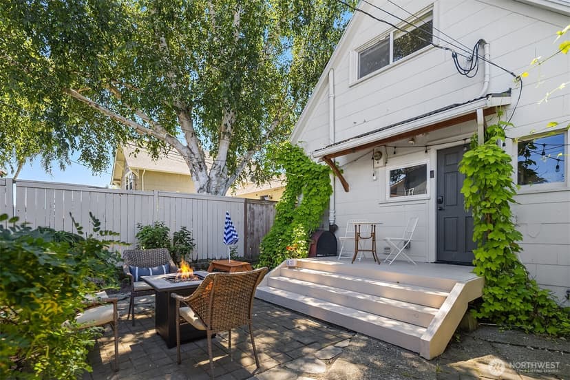 Property photo for 1911 RUCKER Avenue, Everett photo 18