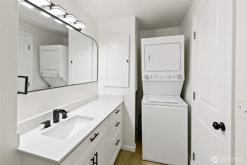 Property photo for 12715 NE 120th Street #C8, Kirkland photo 14