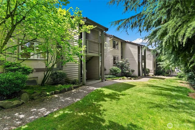 Property photo for 12715 NE 120th Street #C8, Kirkland photo 2
