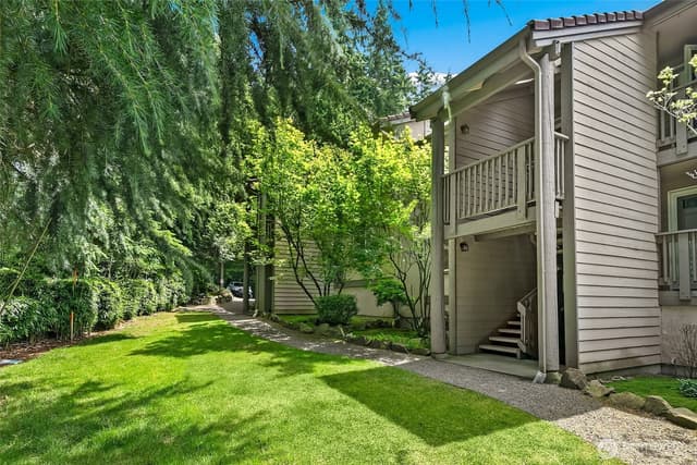 Property photo for 12715 NE 120th Street #C8, Kirkland photo 3