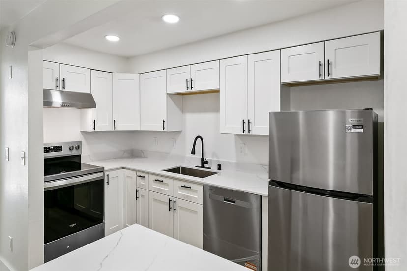 Property photo for 12715 NE 120th Street #C8, Kirkland photo 7