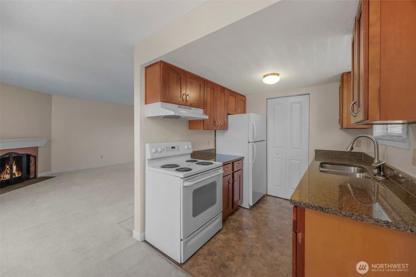Property photo for 3503 S 160th Street #B1, SeaTac photo 6