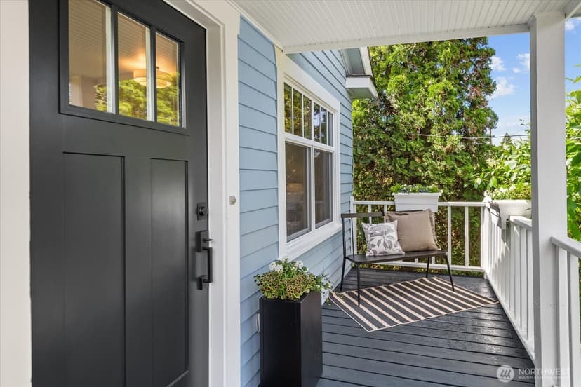 Property photo for 347 NW 81St Street, Seattle photo 2