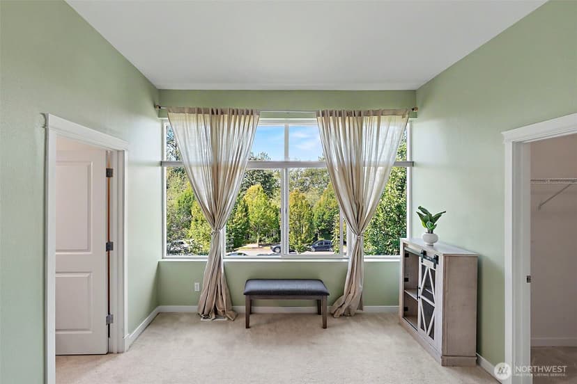 Property photo for 1748 24th Avenue NE, Issaquah photo 16