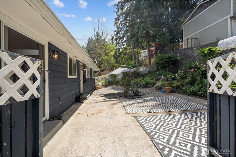 Property photo for 4702 69th Avenue W, University Place photo 28