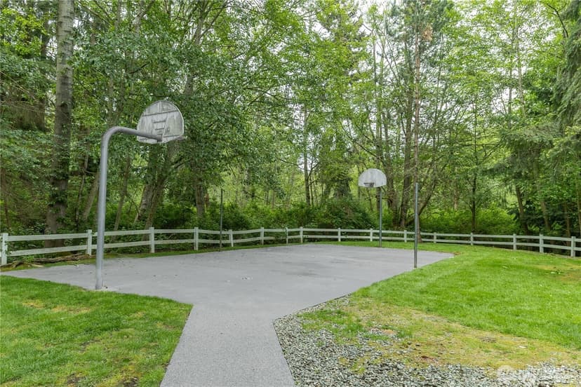 Property photo for 727 114th Street SW #X202, Everett photo 27