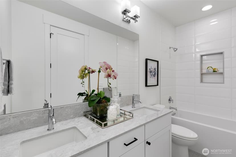 Property photo for 4526 89th Avenue SE, Mercer Island photo 16