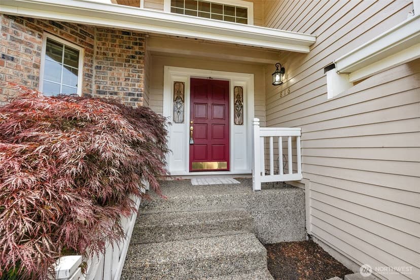 Property photo for 816 Aloha Place, Edmonds photo 4
