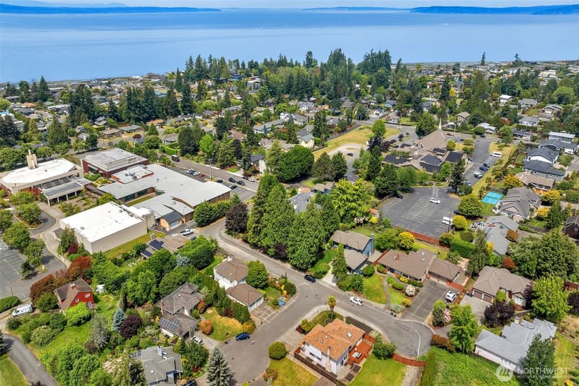 Property photo for 816 Aloha Place, Edmonds photo 39