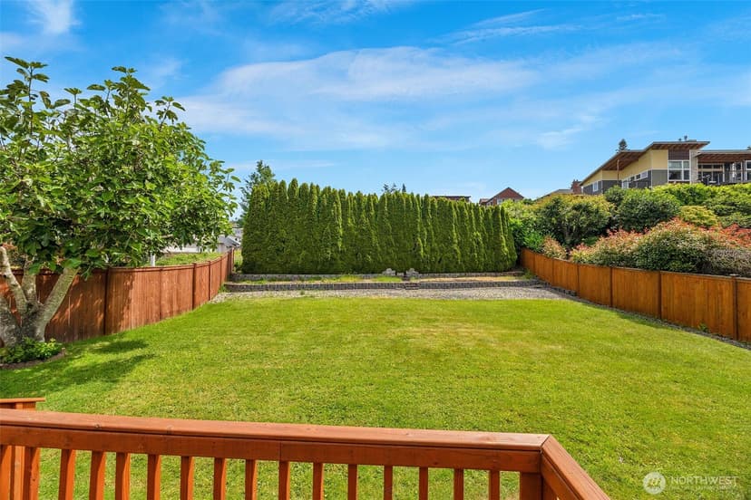 Property photo for 816 Aloha Place, Edmonds photo 17