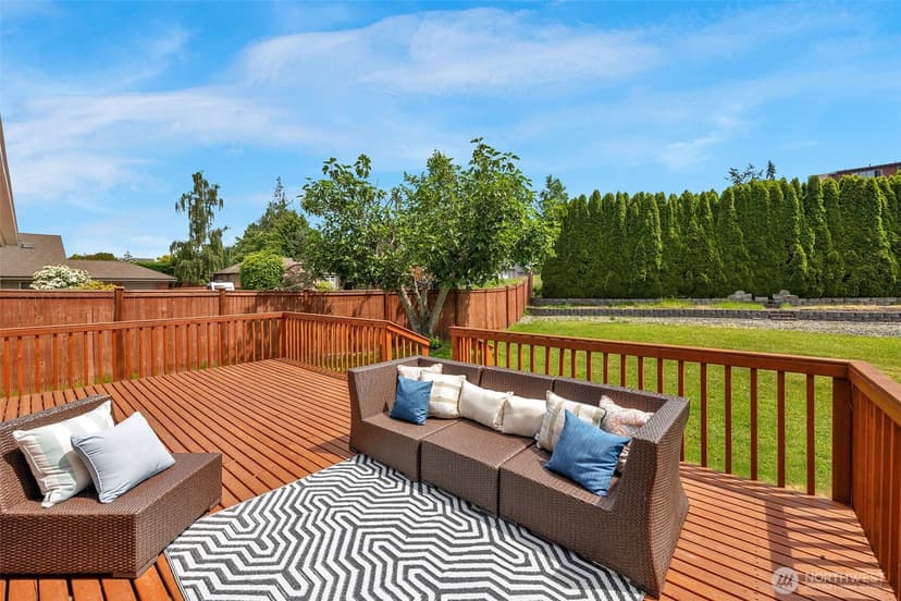Property photo for 816 Aloha Place, Edmonds photo 16