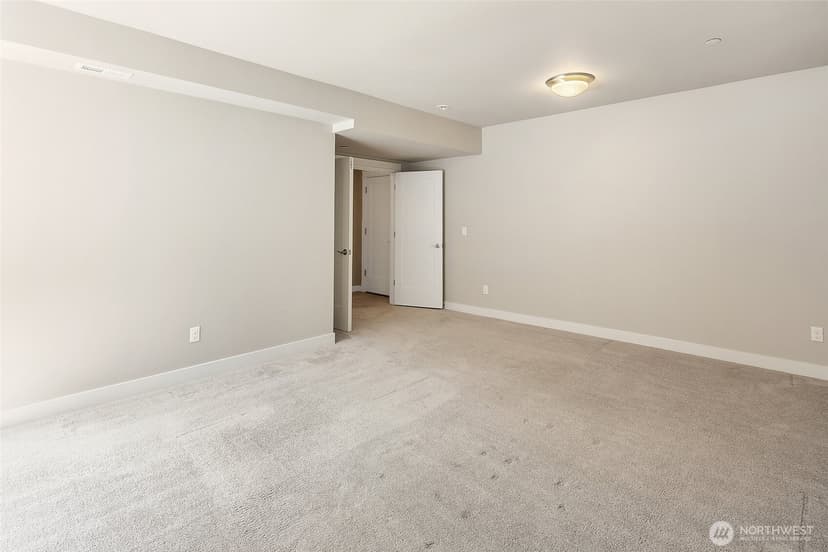 Property photo for 6028 37th Place NE, Marysville photo 33