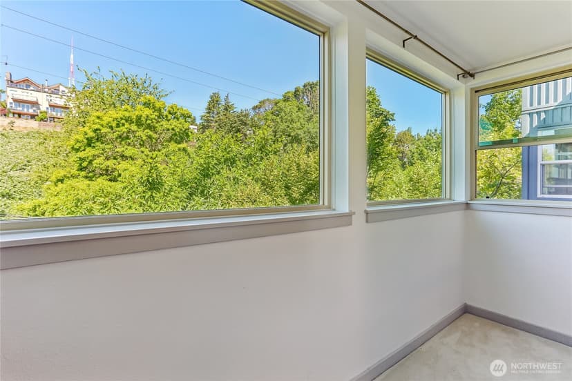 Property photo for 701 Galer Street #813, Seattle photo 34