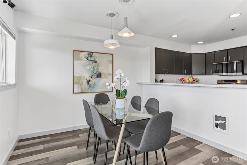 Property photo for 701 Galer Street #813, Seattle photo 10